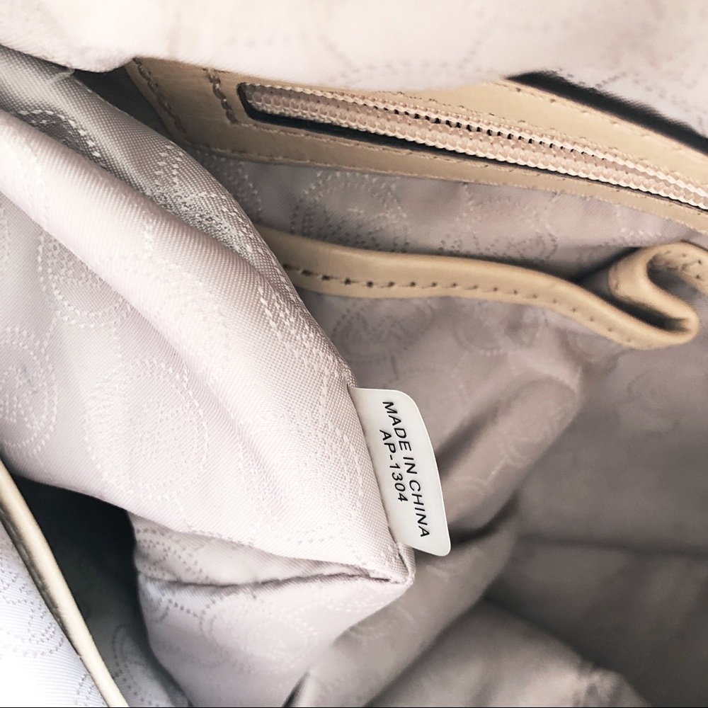 ✨Michael Kors Grayson Gold Satchel - Picture 4 of 8